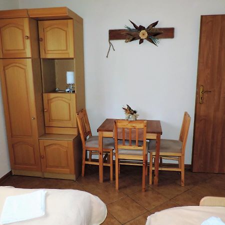 Jacek I Agatka Pension Ustka Buitenkant foto