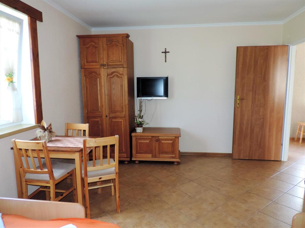 Jacek I Agatka Pension Ustka Buitenkant foto