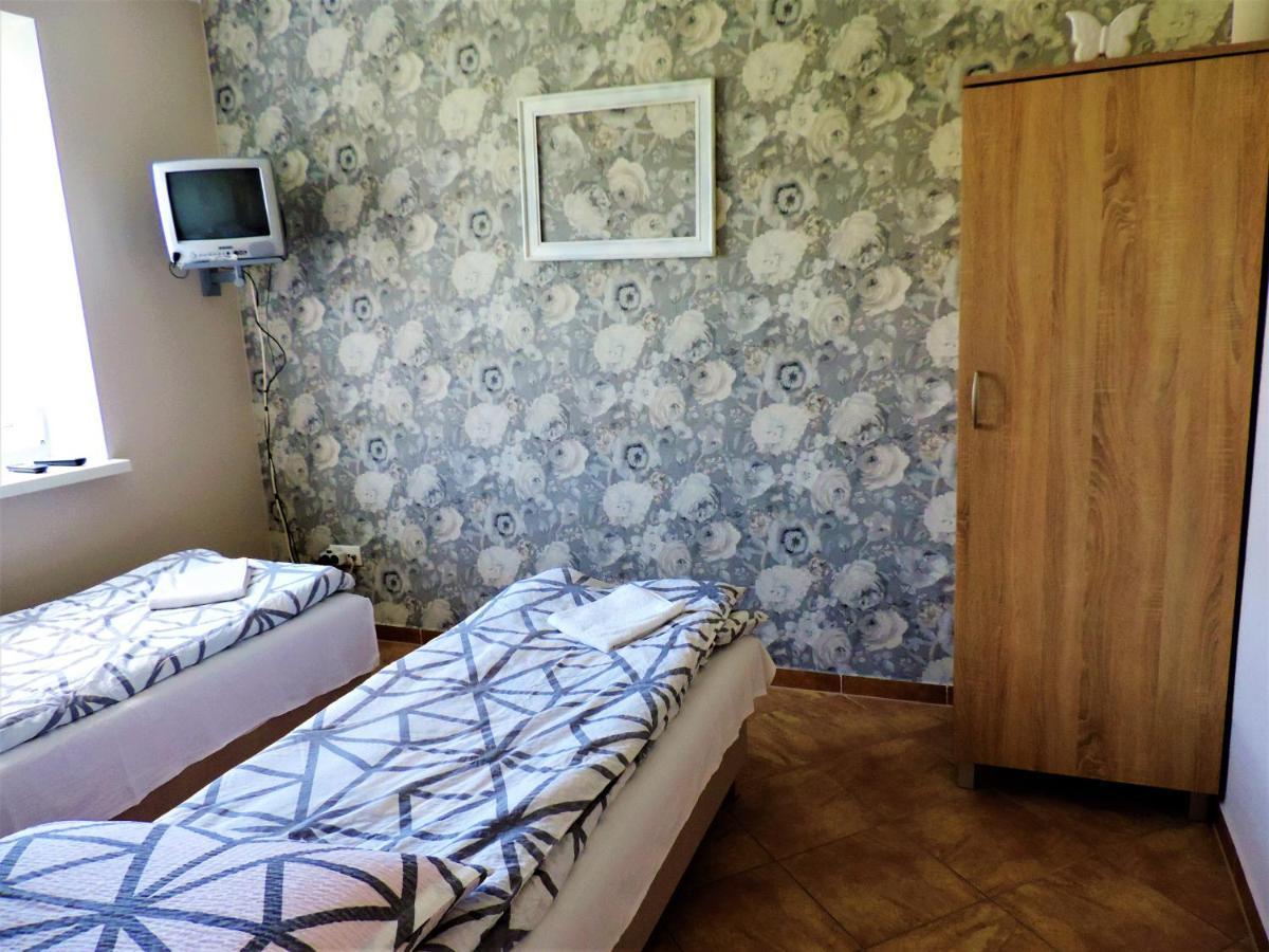 Jacek I Agatka Pension Ustka Buitenkant foto