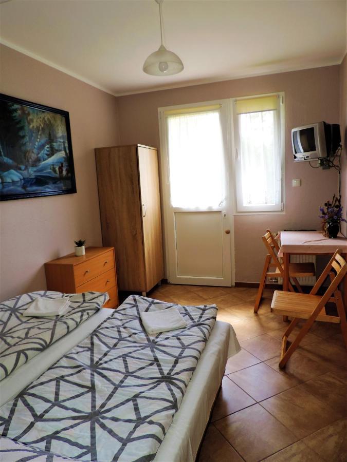 Jacek I Agatka Pension Ustka Buitenkant foto