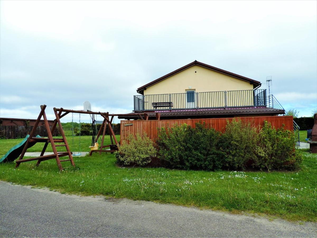 Jacek I Agatka Pension Ustka Buitenkant foto