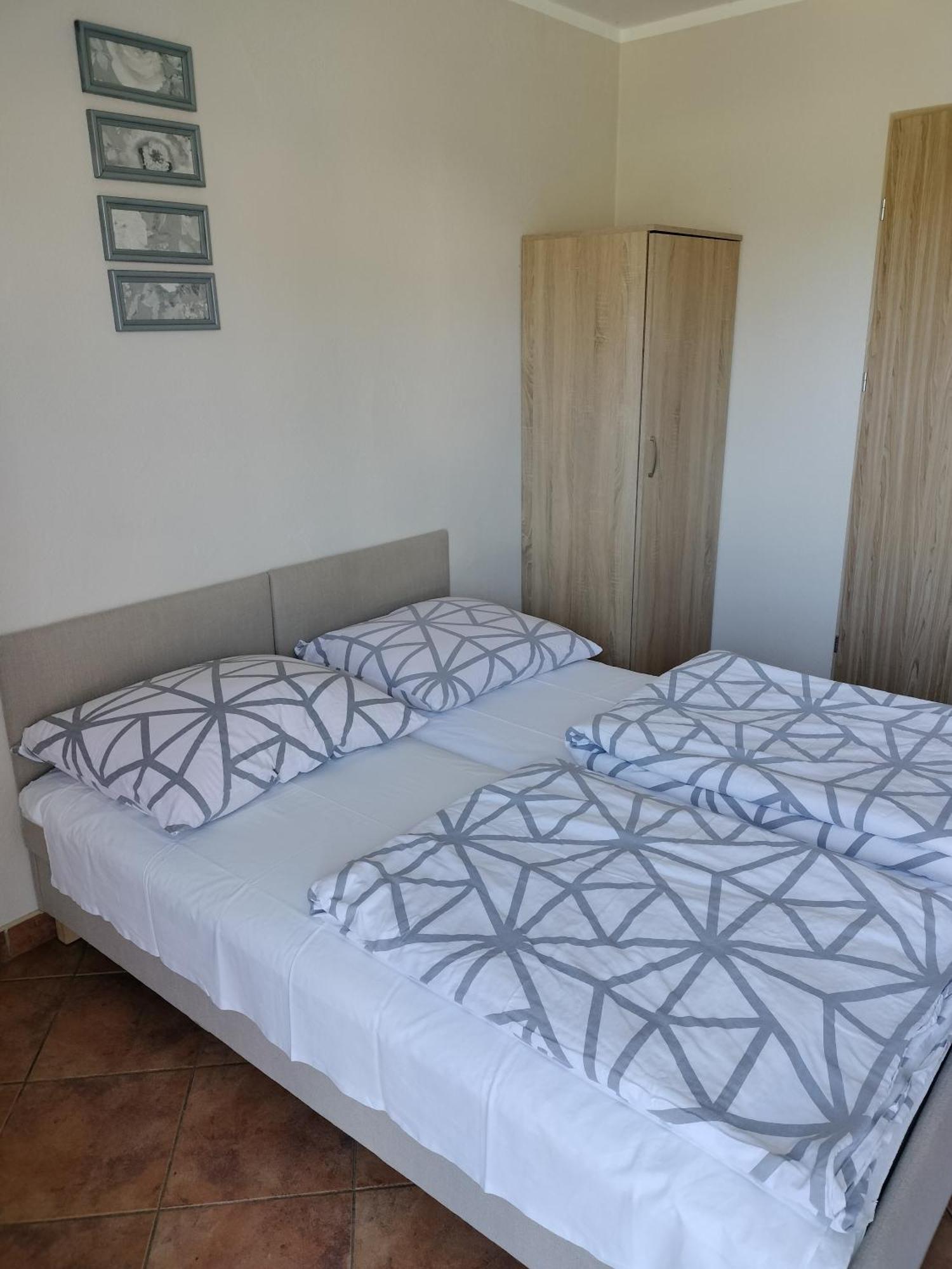 Jacek I Agatka Pension Ustka Kamer foto